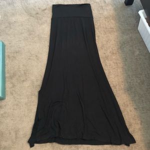 black maxi skirt with slits on the sides